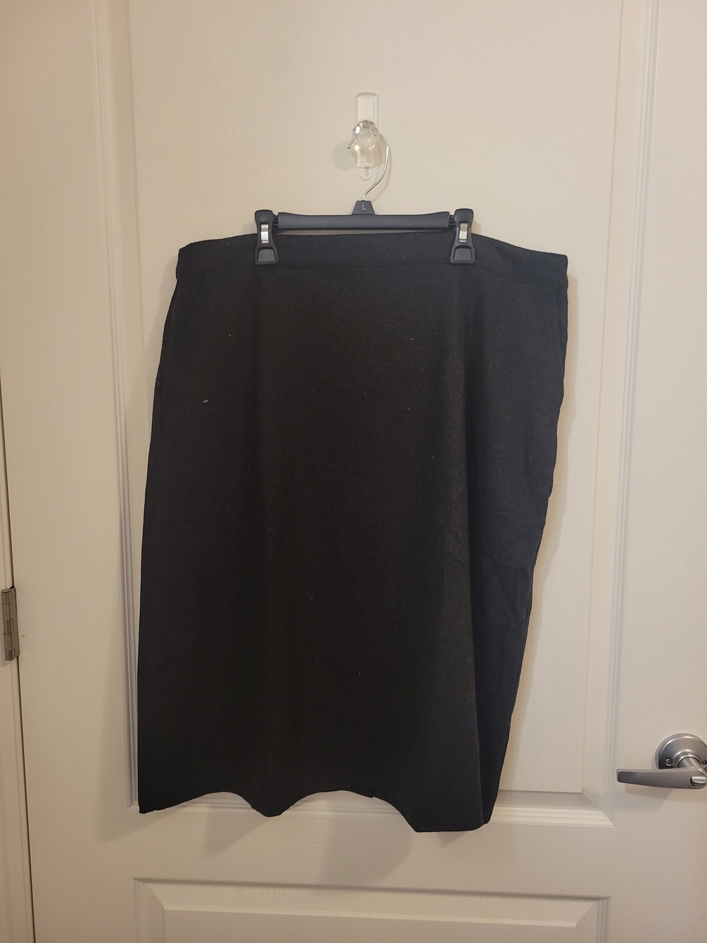 Black Midi Straight Skirt - Women's Classic Pencil